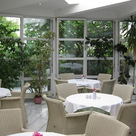 Hotel City Hotel 4*