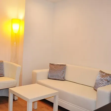 City Hotel 4*