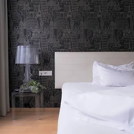 City-hotel 4*