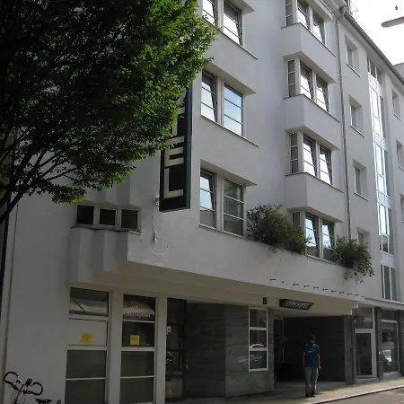 City Hotel Hotel 4*