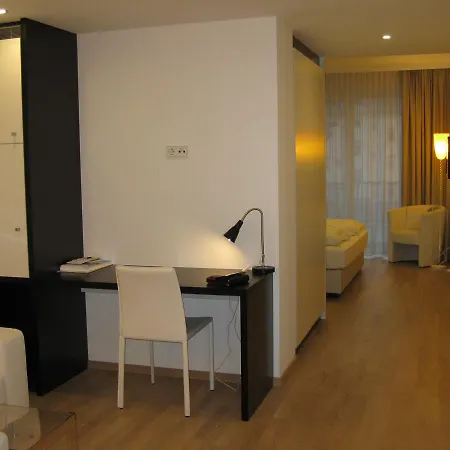 Hotel City Hotel 4*