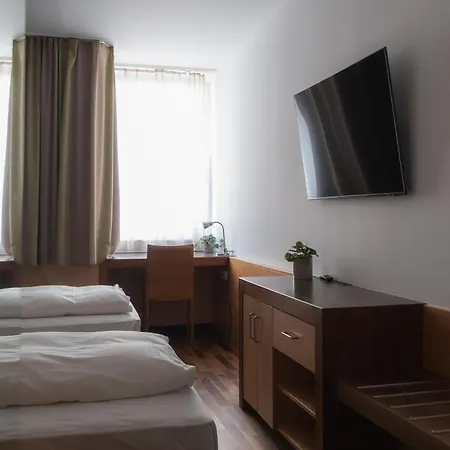 City-hotel 4* リンツ